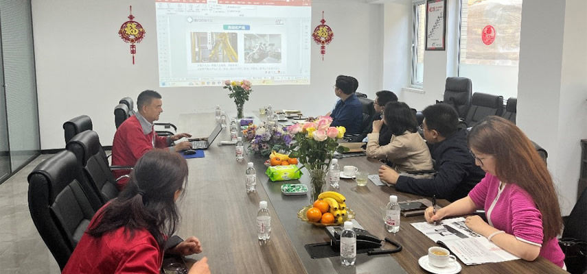暖心关怀促发展 | 上海闵行区区长一行莅临麦科三维考察指导